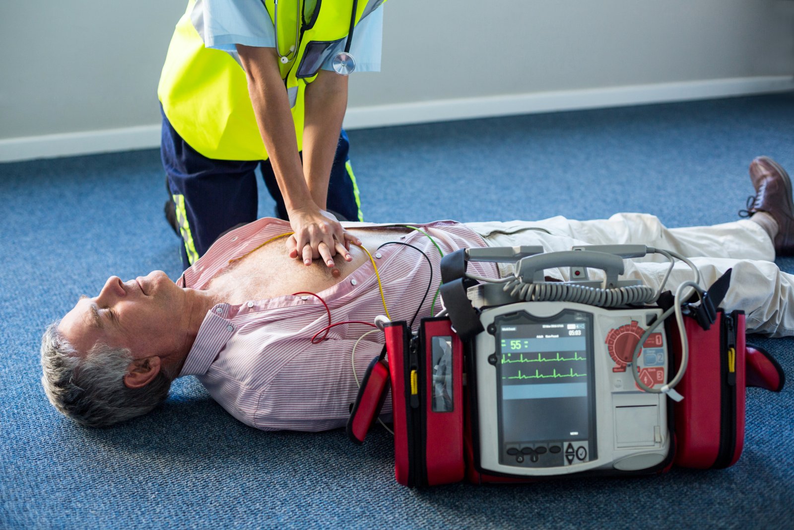 paramedic using an external defibrillator during c 2023 11 27 05 00 39 utc