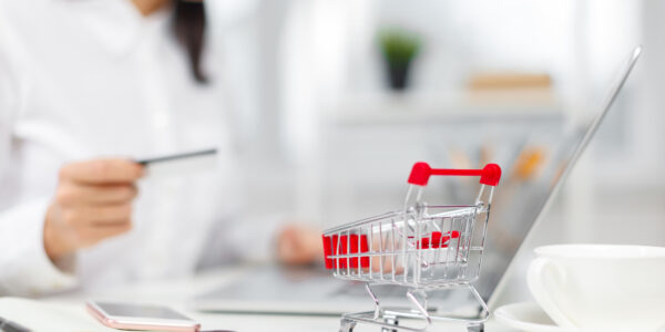 Jak bezpiecznie kupować sprzęt medyczny przez internet? 29 Zakupy w sklepie medycznym online